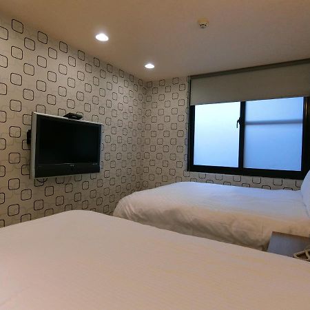 Taiwan Seven Days Boutique Hotel 台北市 エクステリア 写真