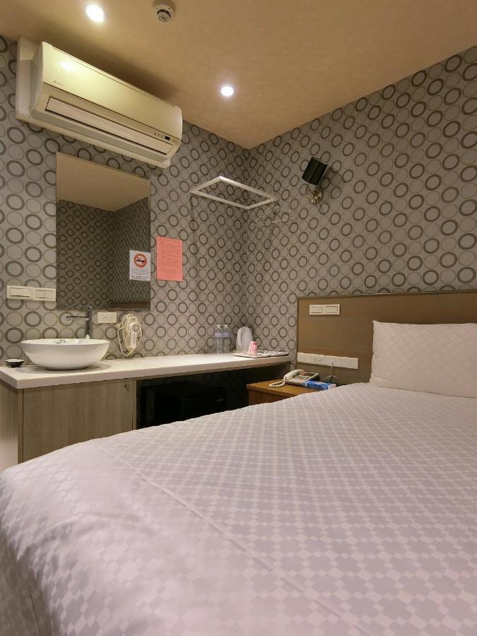 Taiwan Seven Days Boutique Hotel 台北市 エクステリア 写真